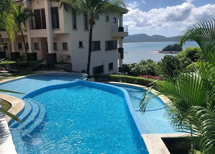 2br, Luxury Escape With Pool, Balcony And Views Playa Flamingo