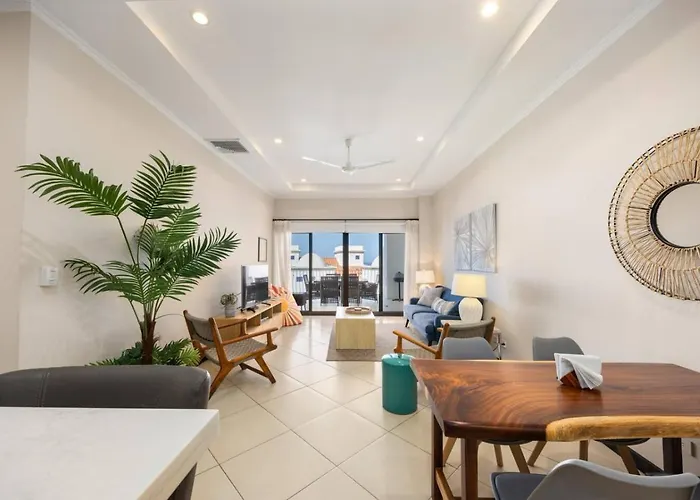 2br, Luxury Escape With Pool, Balcony And Views